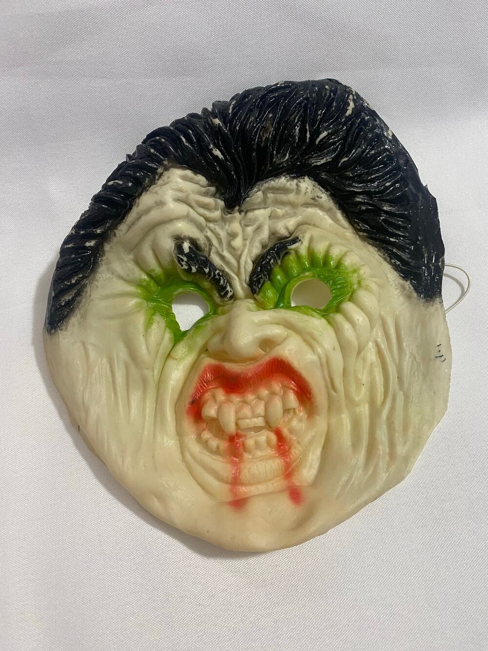 VINTAGE 1970s Latex Dracula Halloween Mask Classic Horror Collectible